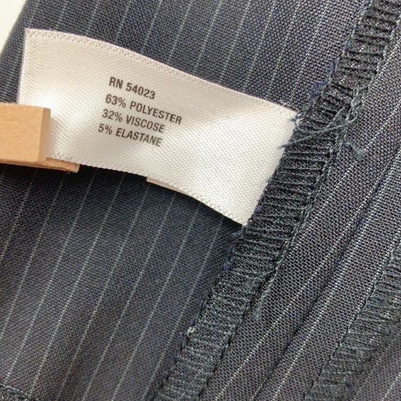 Gap pinstripe skirt EUC with pockets 4 - Picture 7 of 8